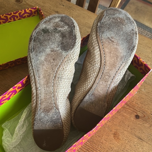 Tory Burch Caroline Flats - Picture 4 of 10